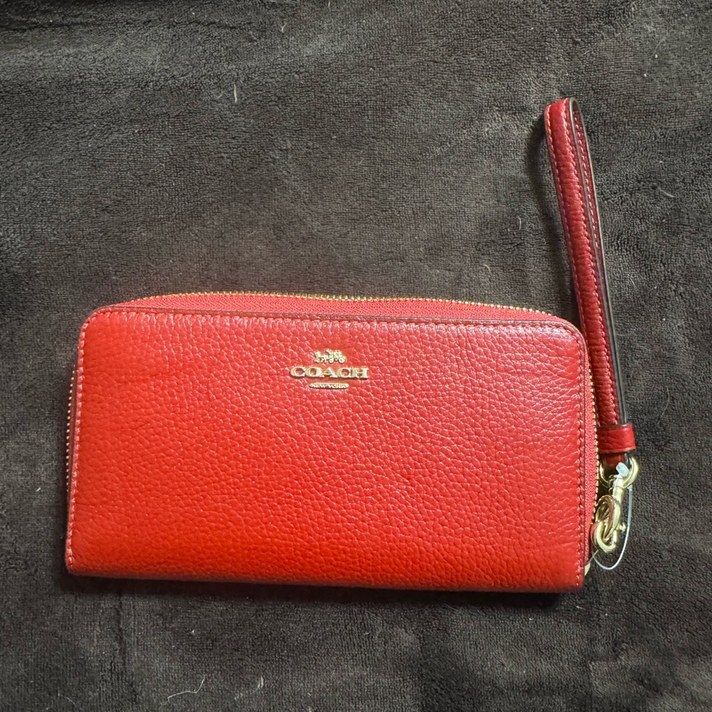 Coach Pebble Leather Zip Around Wallet Wristlet with Gold